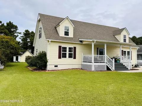 303 Heron Ct, Beaufort, NC 28516