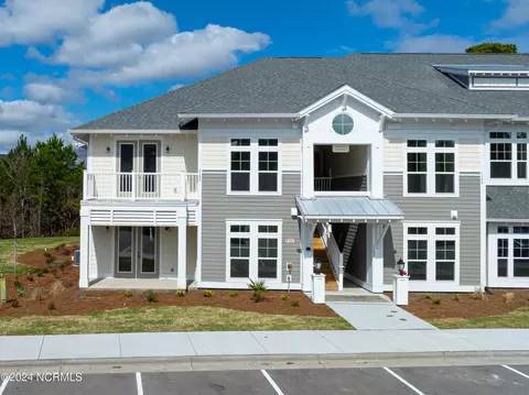 2537 St James Dr #1105, Southport, NC 28461