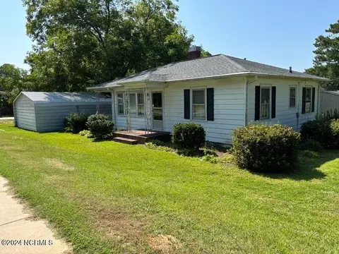 1717 Hunter Hill Rd, Rocky Mount, NC 27804