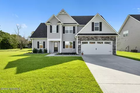 101 Barnhouse Rd, Jacksonville, NC 28546