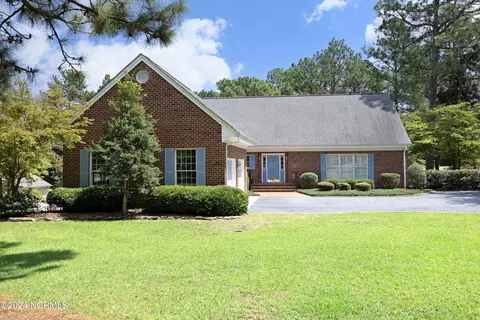 169 Devonshire Ave W, West End, NC 27376 photo 2