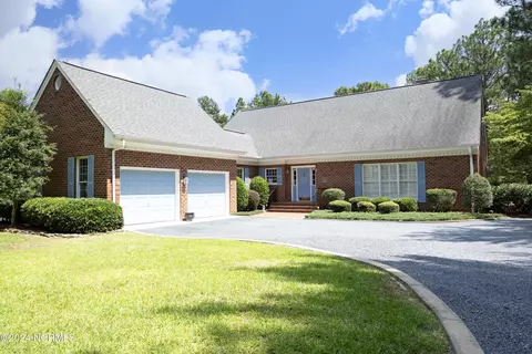 169 Devonshire Ave W, West End, NC 27376