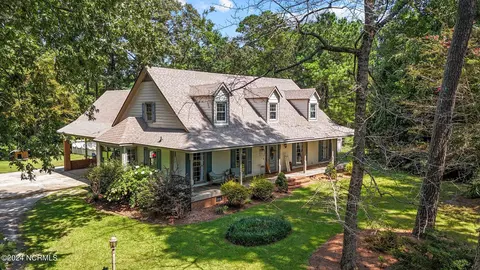 2333 Dogwood Ln, Kinston, NC 28501