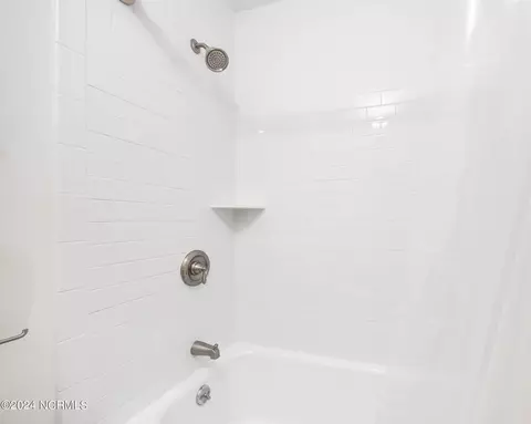 Bath - 2 Gilmore Rd, Pinehurst, NC 28374 photo 4 of 4