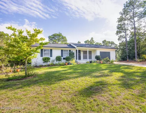 Exterior - 2 Gilmore Rd, Pinehurst, NC 28374 photo 1 of 5