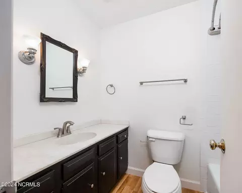 Bath - 2 Gilmore Rd, Pinehurst, NC 28374 photo 2 of 4
