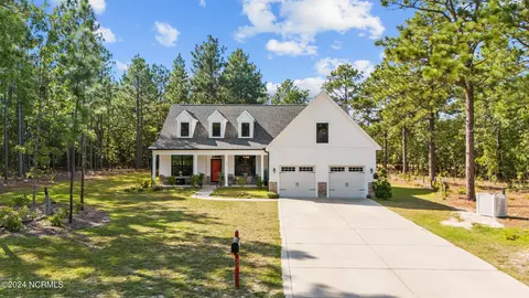 30 Forest Lake Dr, Foxfire Village, NC 27281