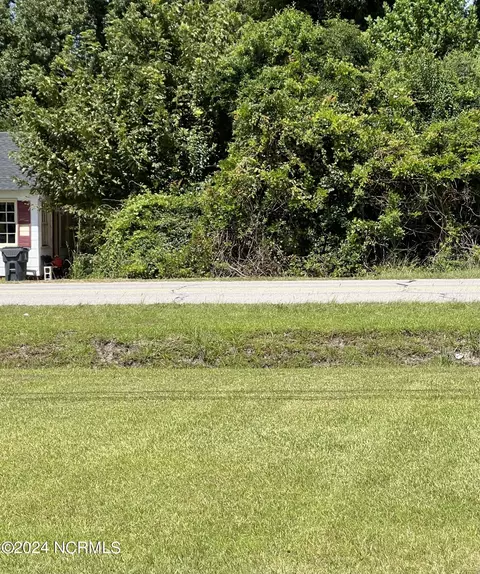 1 2lot Apt 5 Near 1326 Chadbourn Hwy, Whiteville, NC 28472