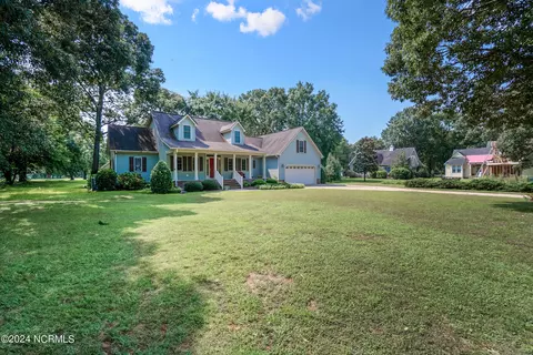 104 Lake Wood Dr, Edenton, NC 27932