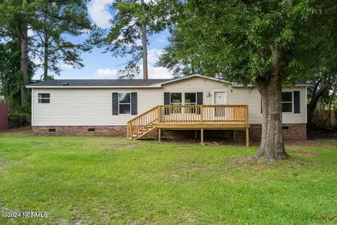 2813 Cindy St SW, Supply, NC 28462