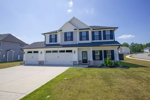 1155 Yellowwood Dr, Aberdeen, NC 28315