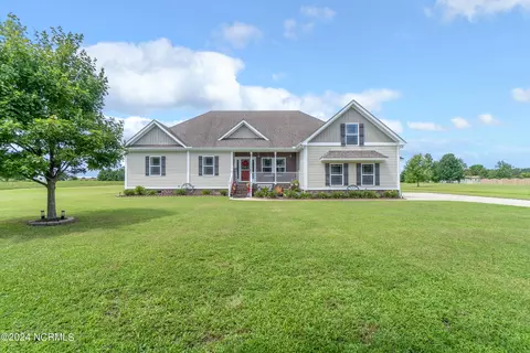 106 Snowden Crossing Dr, Moyock, NC 27958