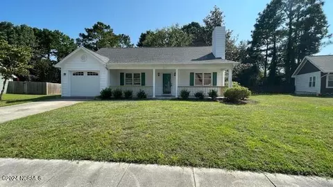 6712 Emberwood Rd, Wilmington, NC 28405