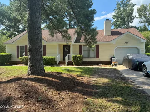 202 Kelliwood Dr, Goldsboro, NC 27534