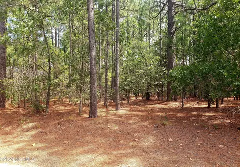 198 Banbridge Dr, West End, NC 27376