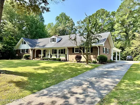 306 King George Rd, Greenville, NC 27858