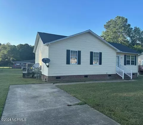Exterior - 1004 Leggett Rd, Rocky Mount, NC 27801 photo 1 of 2