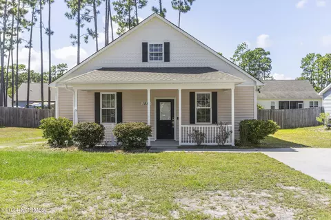 1881 Pinehurst Rd, Southport, NC 28461