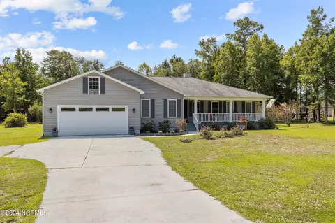 195 Yacht Club Dr #& BOAT  17, Newport, NC 28570