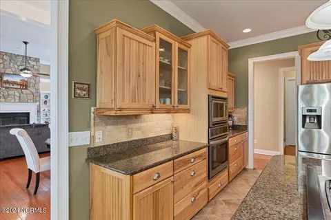 Kitchen - 110 Phillips Dr, West End, NC 27376 photo 5 of 7