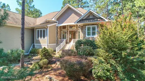 110 Phillips Dr, West End, NC 27376