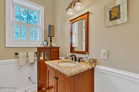 Bath - 110 Phillips Dr, West End, NC 27376 photo 5 of 7