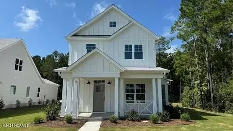 51 W Singing Ave, Hampstead, NC 28443