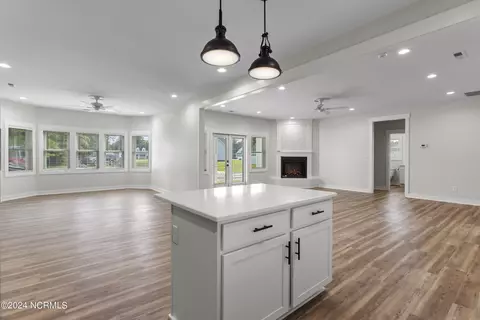 202 Thistle Ct, Maple Hill, NC 28454 photo 9