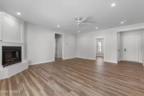 202 Thistle Ct, Maple Hill, NC 28454 photo 3