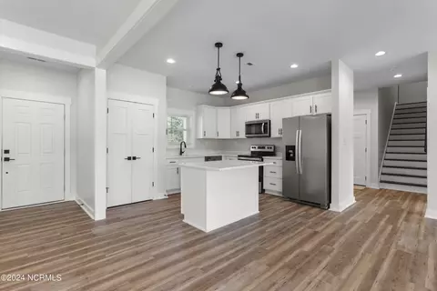 202 Thistle Ct, Maple Hill, NC 28454 photo 6