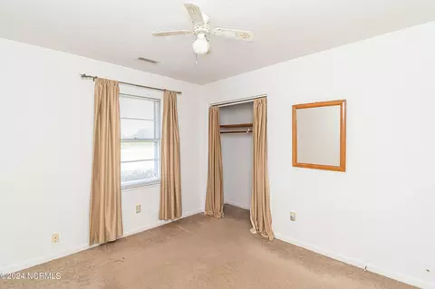Bedroom - 699 Mitchell Rd, Dudley, NC 28333 photo 2 of 6