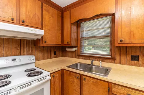 Kitchen - 699 Mitchell Rd, Dudley, NC 28333 photo 3 of 3