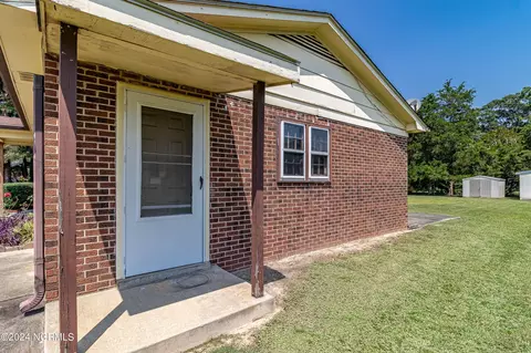 Exterior - 699 Mitchell Rd, Dudley, NC 28333 photo 2 of 5