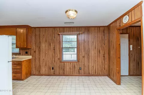 Entry Way - 699 Mitchell Rd, Dudley, NC 28333 photo 1 of 2