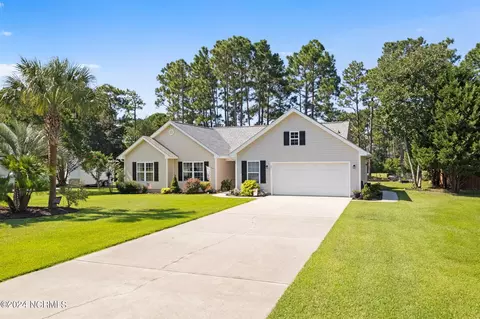 67 Country Club Dr, Shallotte, NC 28470