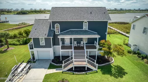 125 Grant St, Sneads Ferry, NC 28460