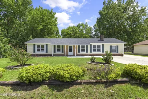 301 Webb Blvd, Havelock, NC 28532