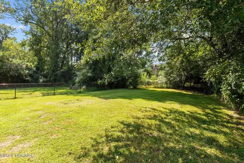 Exterior - 321 E 13th St, Washington, NC 27889 photo 1 of 2