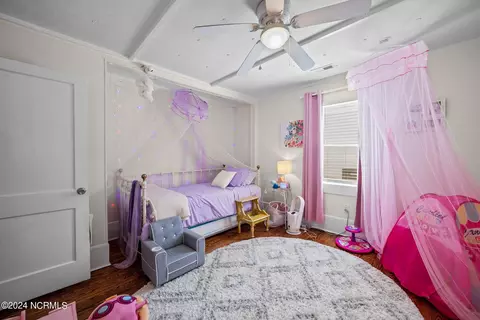 Bedroom - 321 E 13th St, Washington, NC 27889 photo 5 of 6
