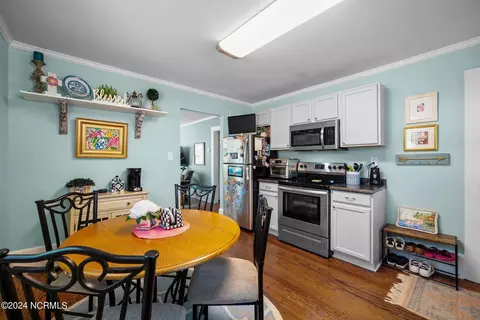Kitchen - 321 E 13th St, Washington, NC 27889 photo 2 of 2