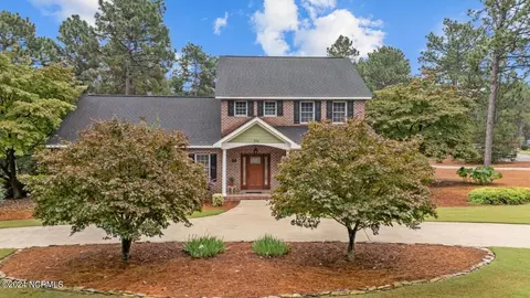 215 Woodland Dr, Pinehurst, NC 28374