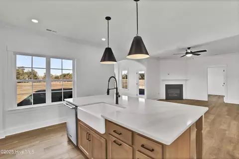 145 Planters Walk, Hampstead, NC 28443 photo 10