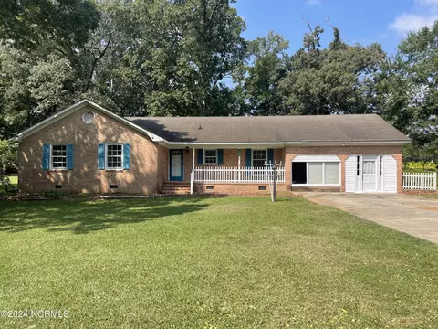 3395 Davis Hardy Rd, Kinston, NC 28504