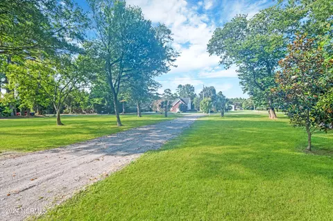 253 Down Shore Rd, Blounts Creek, NC 27814