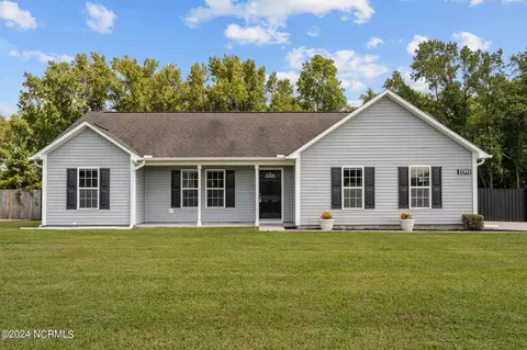 196 Christy Dr, Beulaville, NC 28518