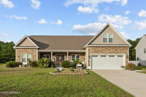 206 Quailwood Ct, Cape Carteret, NC 28584