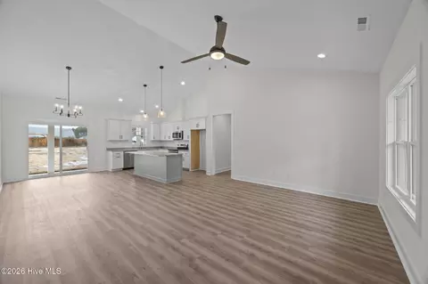 100 Maple Ct, Havelock, NC 28532 photo 7