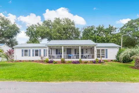 3206 Waterview Dr SW, Supply, NC 28462