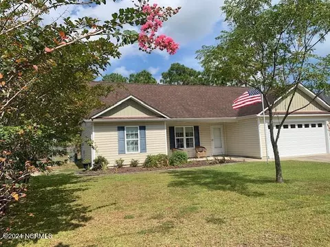1071 Fillmore Rd, Southport, NC 28461