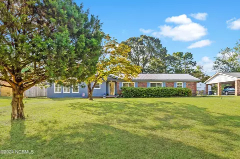 926 Wordsworth Dr, Wilmington, NC 28405